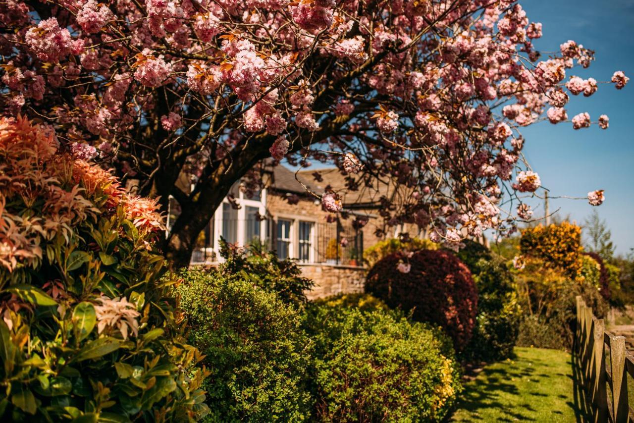 The Shireburn Arms Otel Clitheroe Dış mekan fotoğraf